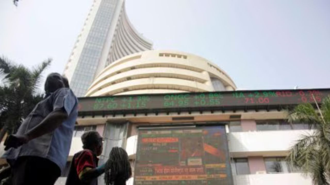 Stock market में तेज़ी, सेंसेक्स और निफ्टी में जबरदस्त उछाल, वैश्विक बाज़ार में भी सुधार