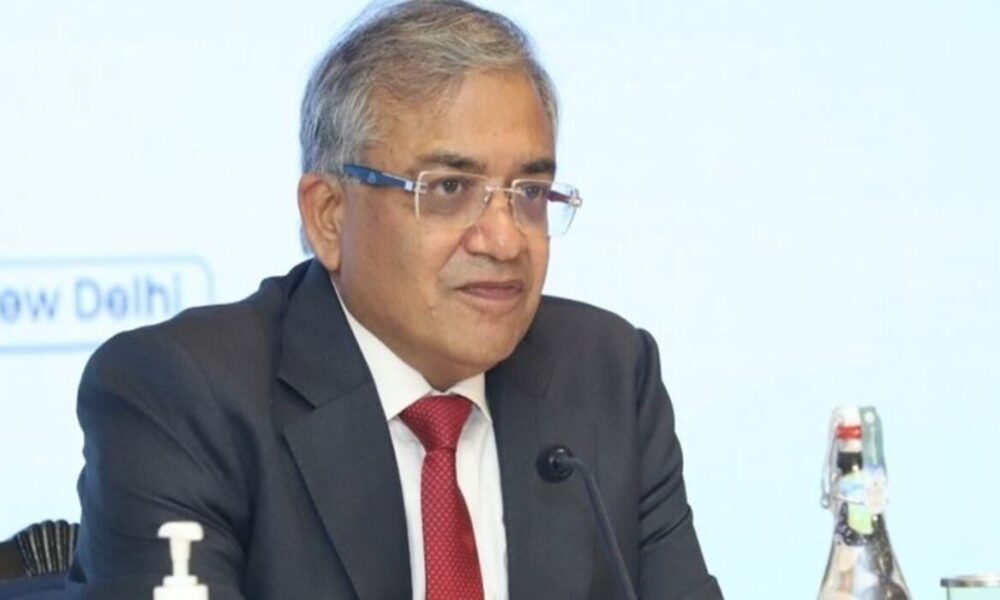 CEC Gyanesh Kumar: मुख्य चुनाव आयुक्त पद की जिम्मेदारी संभाली ज्ञानेश कुमार ने, विपक्ष का विश्वास जीतना बड़ी चुनौती