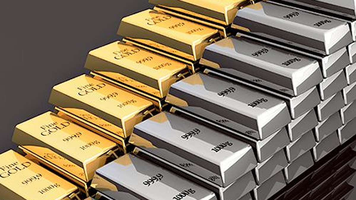 Gold, silver lack lustre