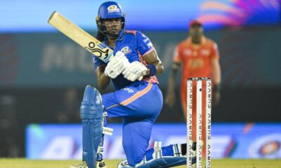 Mumbai Indians cuts Giants to size
