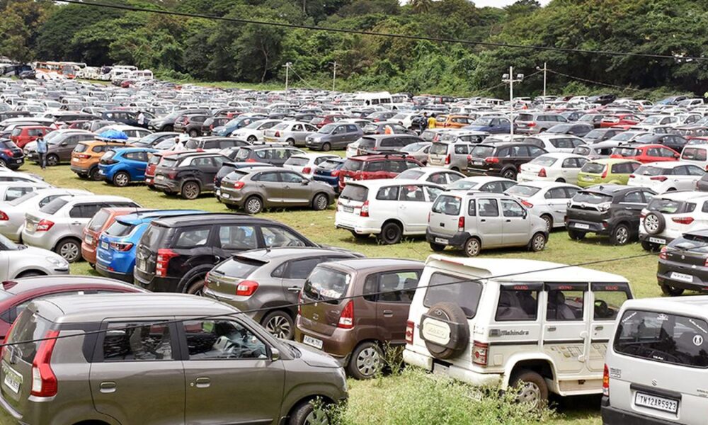 Passenger vehicles wholesales rise 2% in Feb 2025, two-wheeler sales drop 9% YoY: SIAM