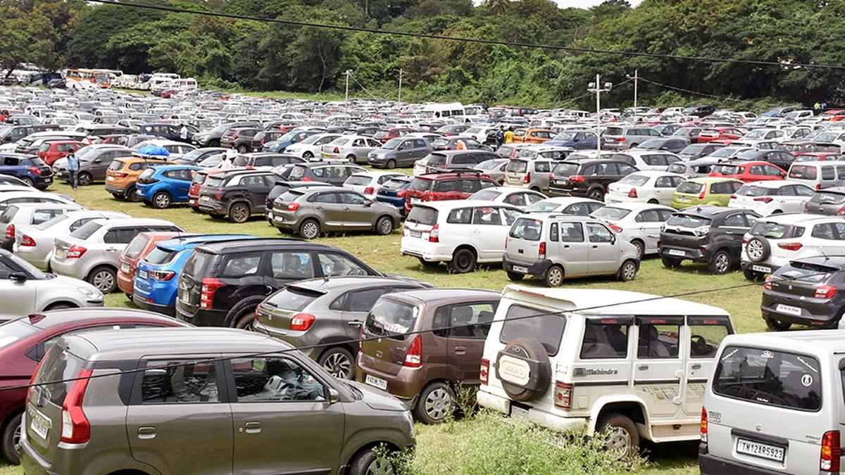 Passenger vehicles wholesales rise 2% in Feb 2025, two-wheeler sales drop 9% YoY: SIAM