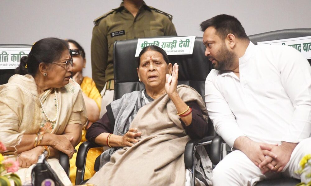 ‘Bhangedi hain…’: Rabri Devi erupts in anger after ugly spat with CM Nitish Kumar, Tejashwi Yadav joins rally | Mint