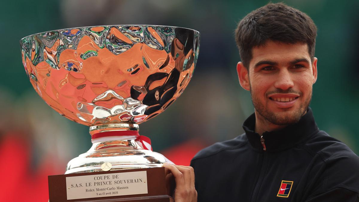 Alcaraz beats injured Musetti to win in Monte Carlo for his 6th Masters 1000 title