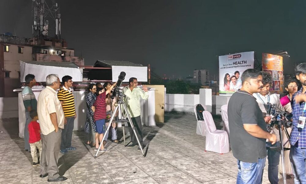 Astronomy NGOs create Kolkata’s “largest low-cost handmade telescope”