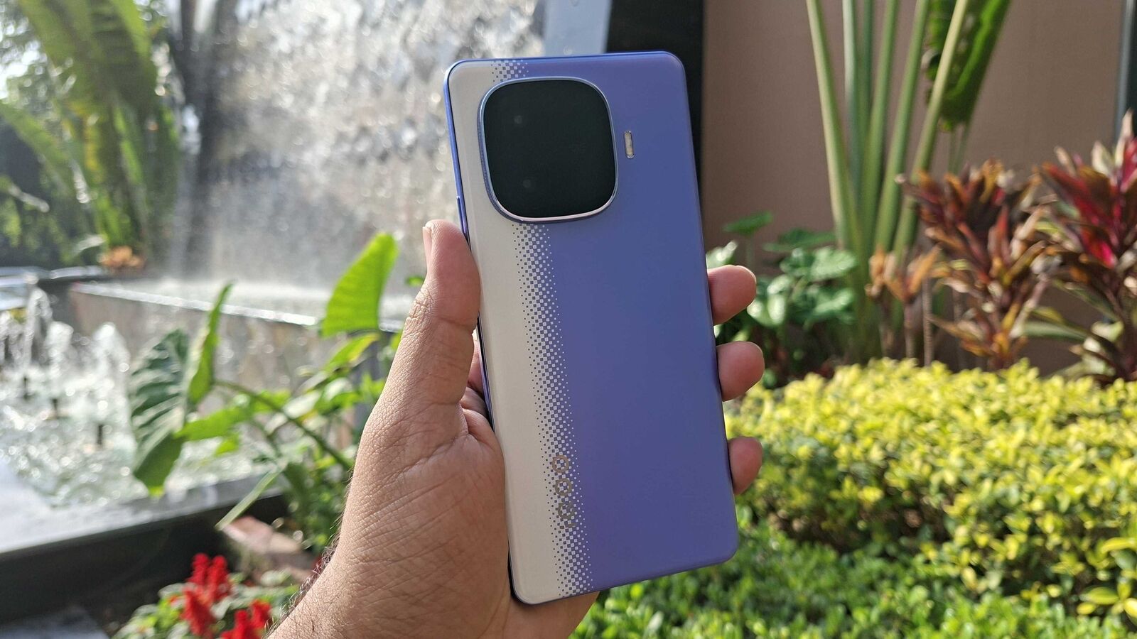 Best phones under ₹25,000 in April 2025: iQOO Neo 10R, Moto Edge 60 Fusion and more | Mint