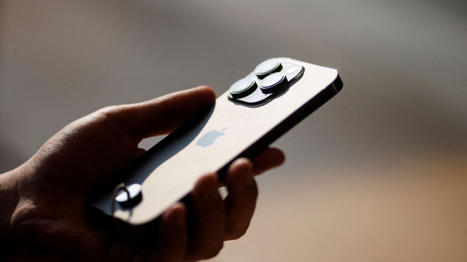 Donald Trump wants Apple to make iPhones in the US — but the price might shock you | Mint