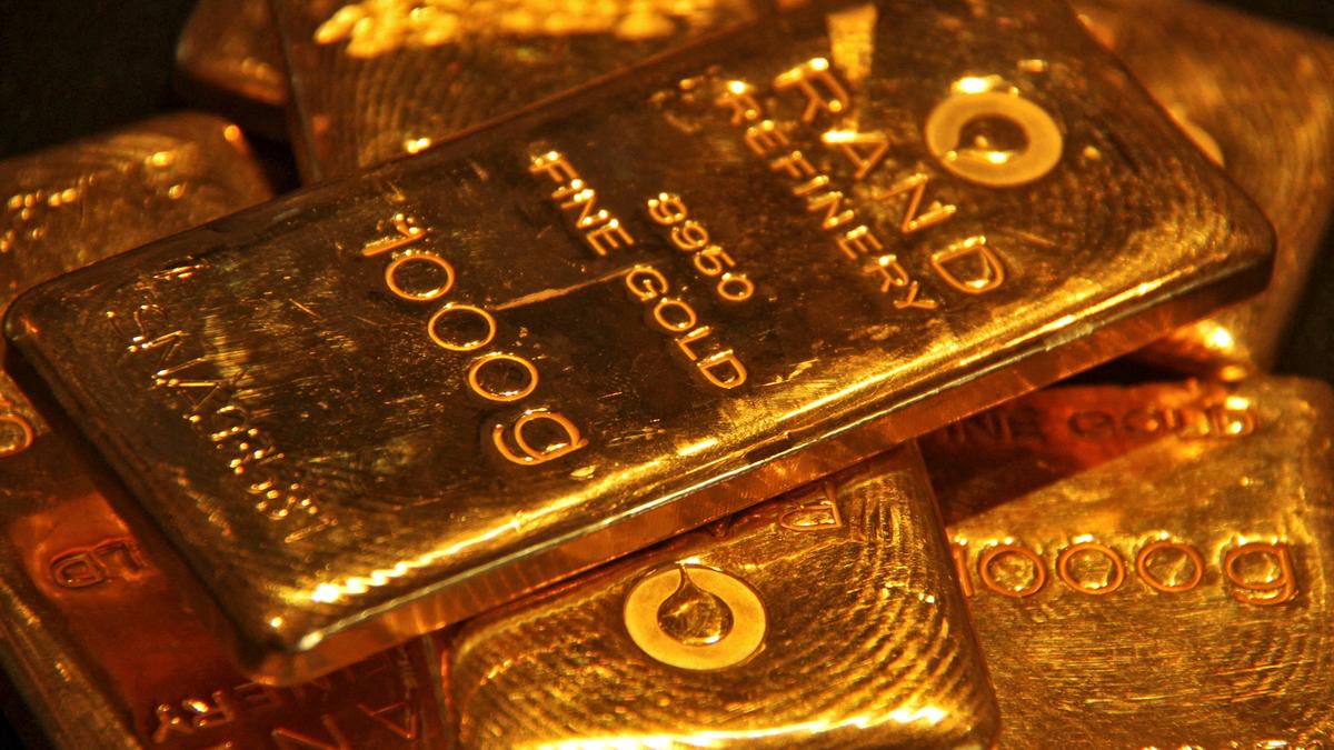 Gold continues to glitter for 2nd day; hit fresh peak of ₹95,935/10 g
