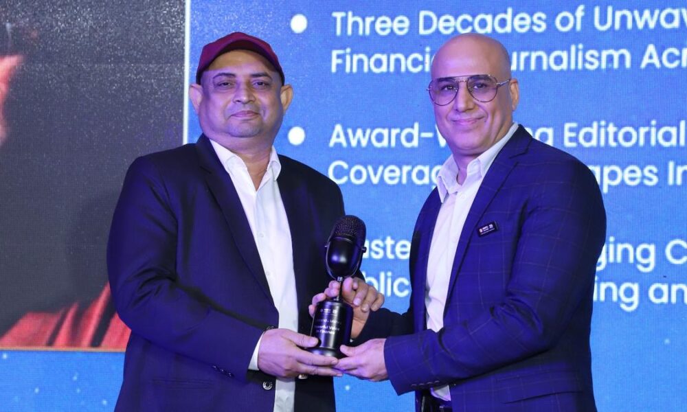HDFC Securities honours The Hindu journalist