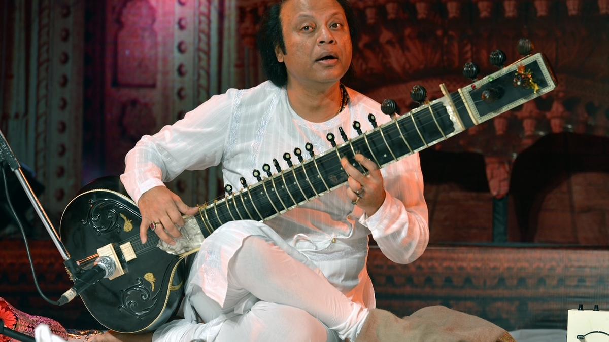 How Ustad Nishat Khan’s concert turned into a masterclass in classical music