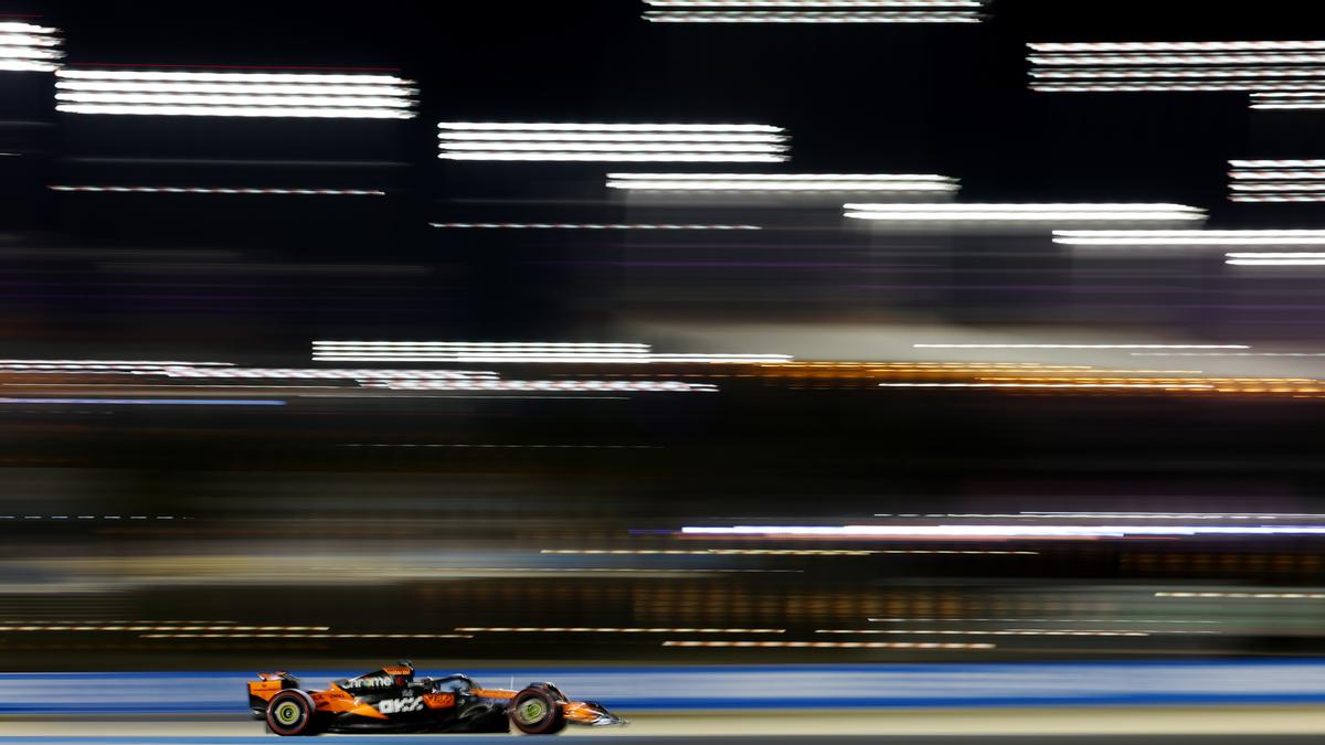 McLaren show their speed in final Bahrain practice