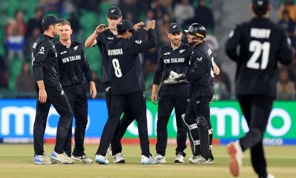 New Zealand beats Pakistan by 83 runs and leads the 3-match series 2-0