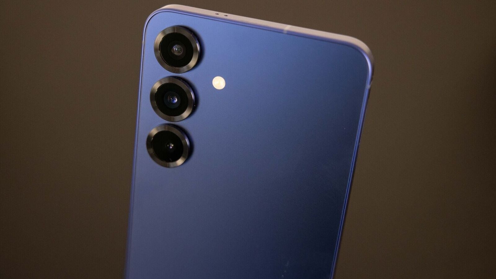 Samsung Galaxy S25 Edge appears online ahead of launch: Specs, pricing and colours tipped | Mint