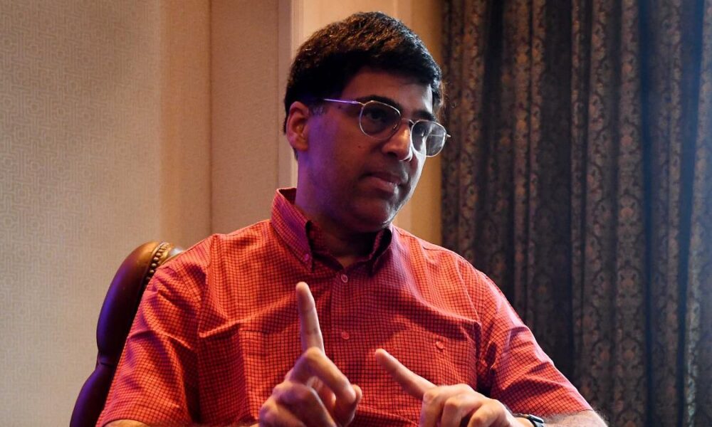 When Vishwanathan Anand won a chef’s competition during Norway Chess Tournament