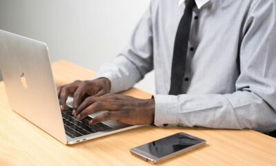 Why do we make doubling error typos when typing?