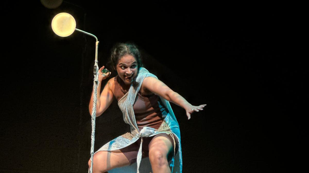 Ashiqa Salvan’s new thought-provoking play Aunty Moxie is Delulu