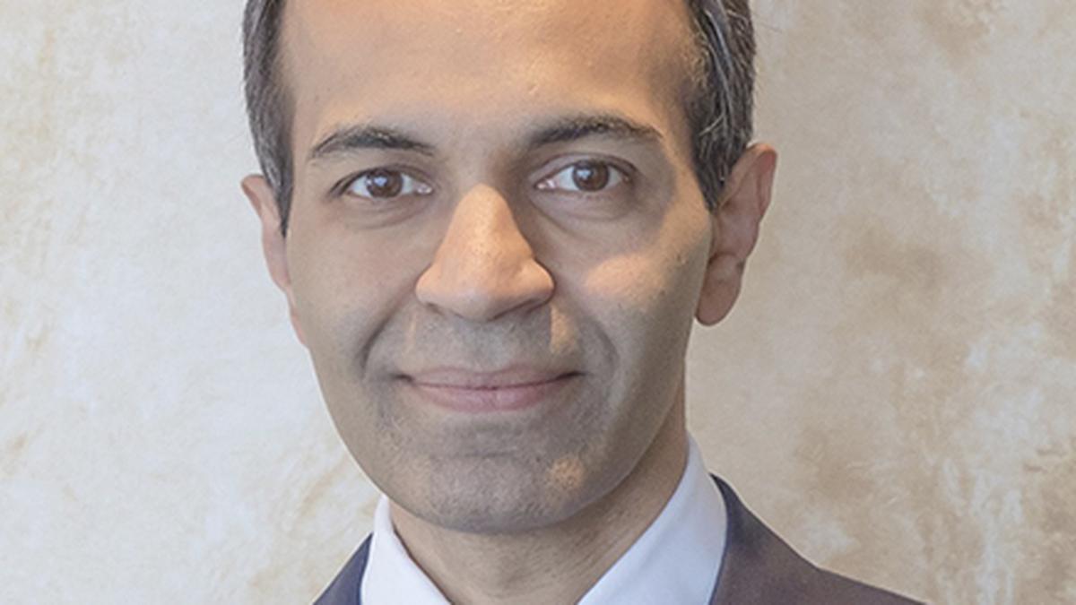 Ashok Leyland Q4 PAT rises 32% to Rs 1,130 crore, board okays 1:1 bonus share issue