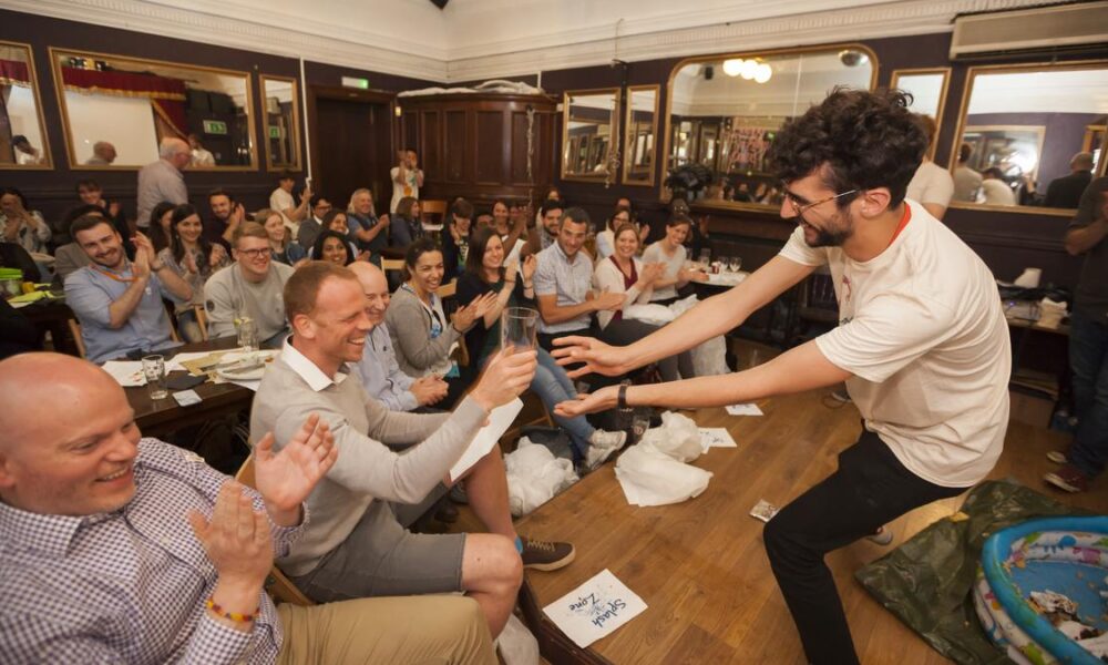 Attention scientists and pub crawlers, Pint of Science is making its India debut