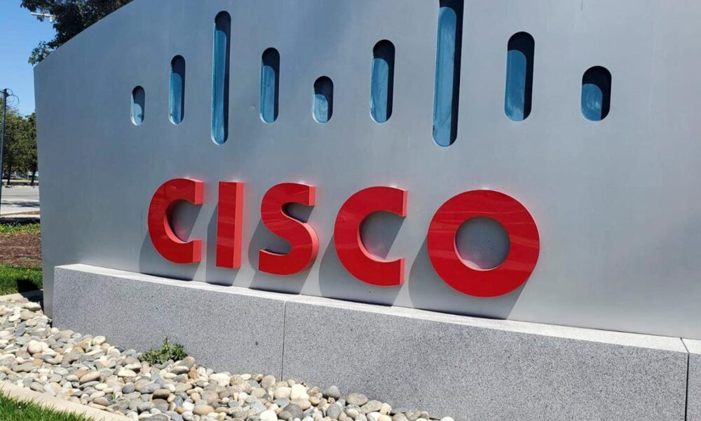 Cisco shows quantum networking chip, opens new lab 