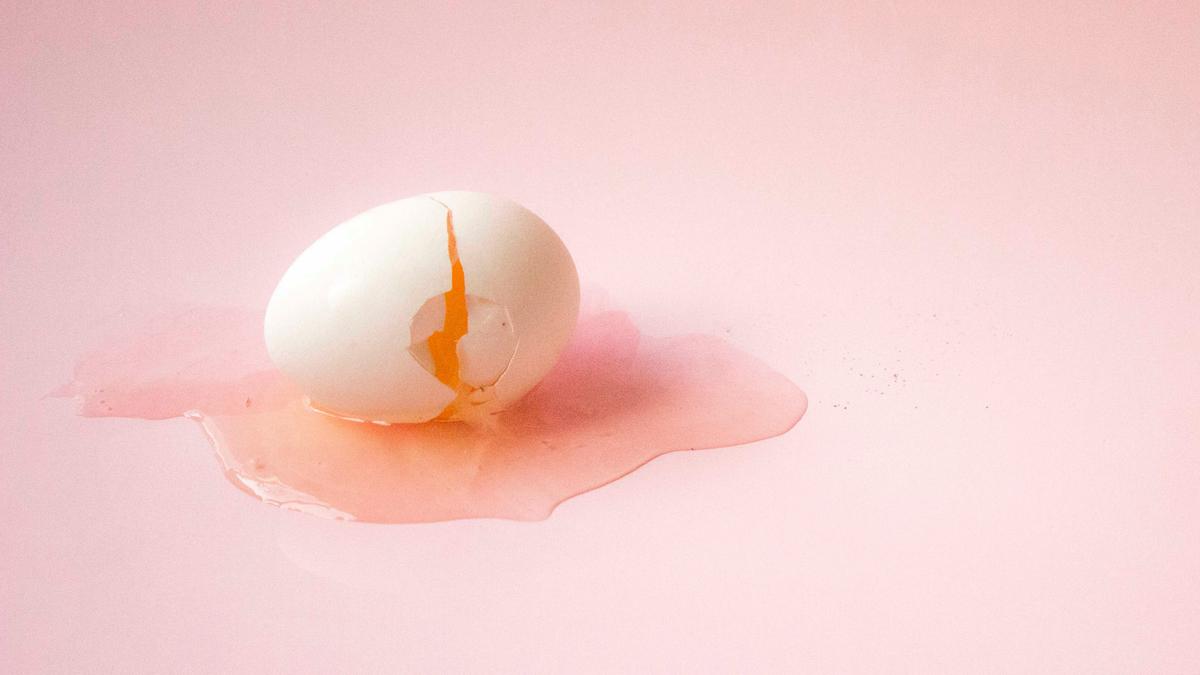 Eggs less likely to crack when dropped on their side, according to science