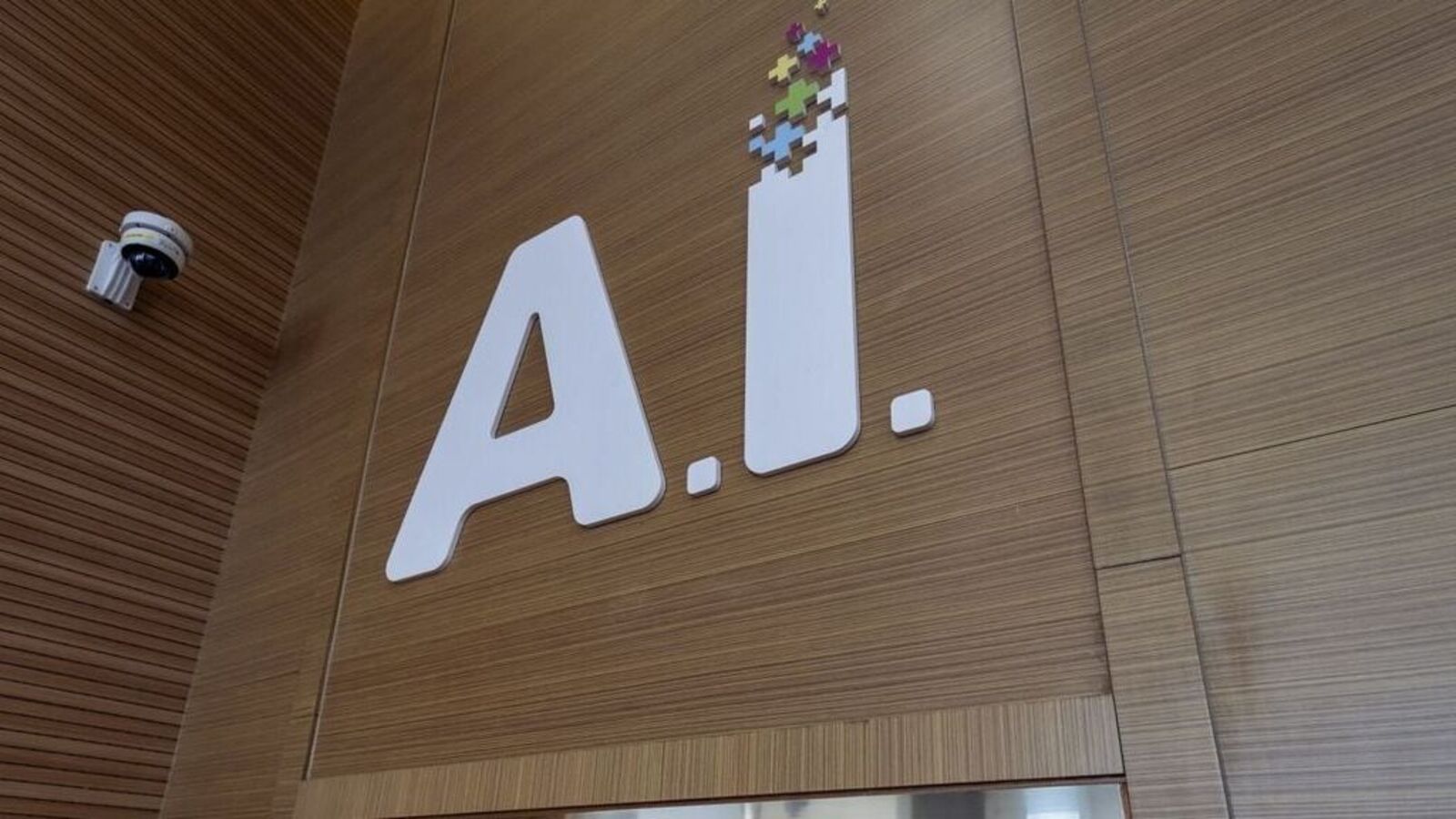 From boardrooms to avatars: CEOs embrace AI for earnings calls | Mint