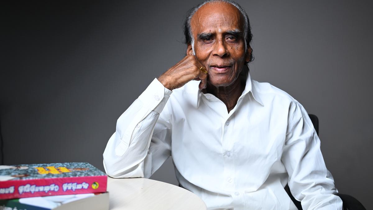 From political campaign songs to film numbers — tracing Muthulingam’s journey as a lyricist