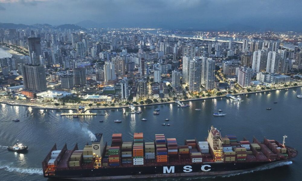 How is the shipping industry tackling emissions? | Explained