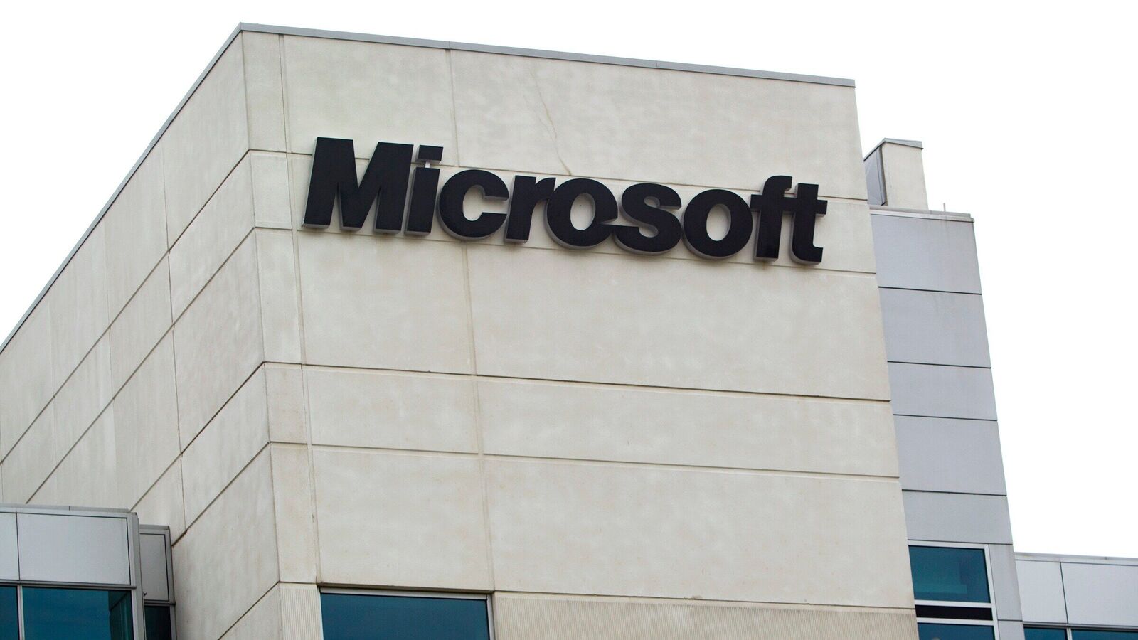Layoffs news: Microsoft confirms 6,000 job reductions across departments, including LinkedIn | Mint
