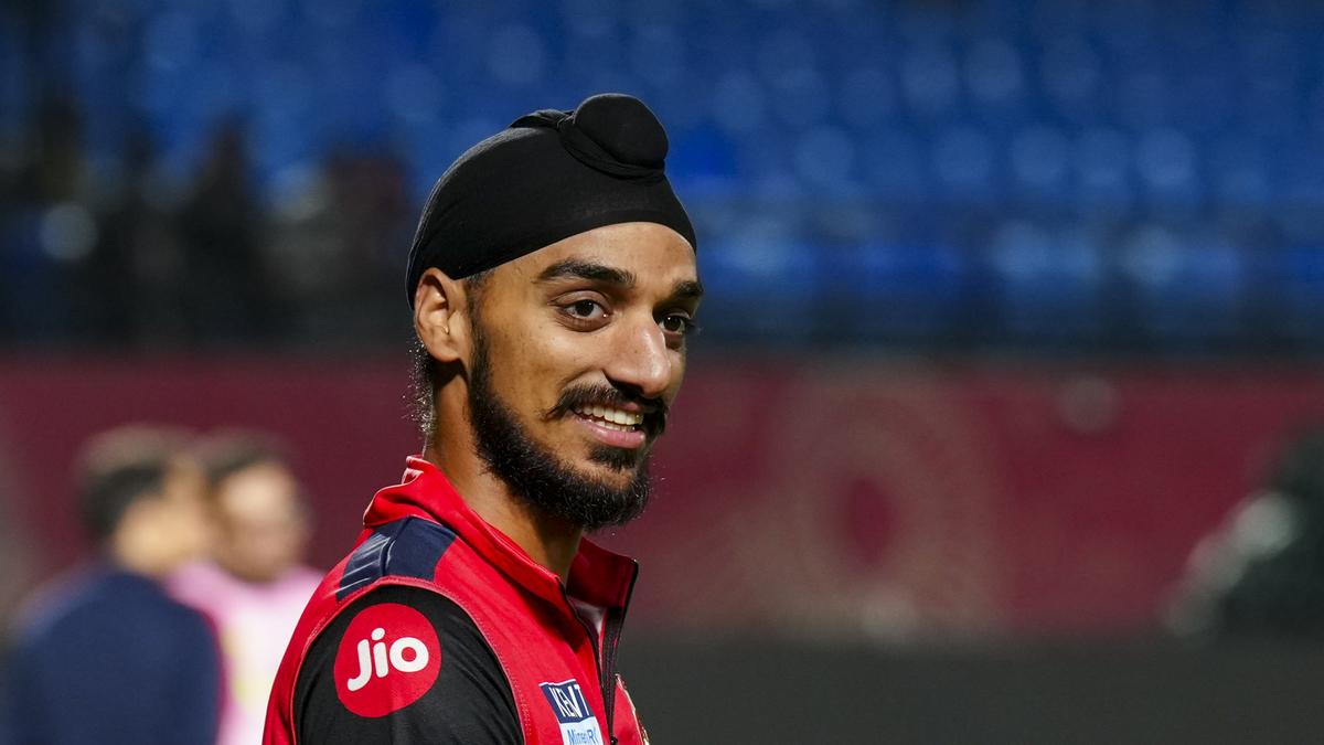 Ponting picks Arshdeep in India's XI for first Test in England