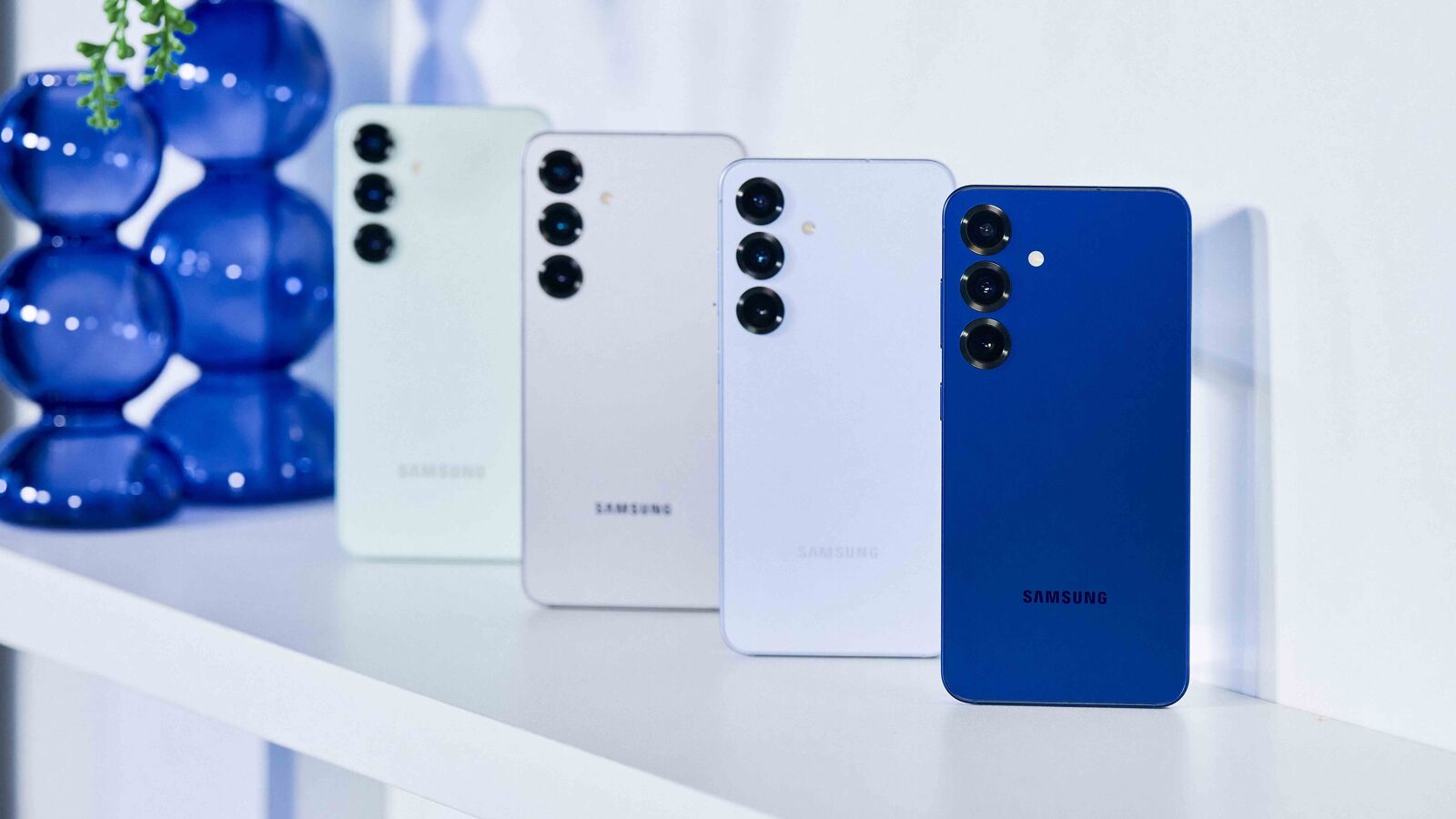 Samsung Galaxy S25 FE in the works, likely to run Android 16 at launch | Mint