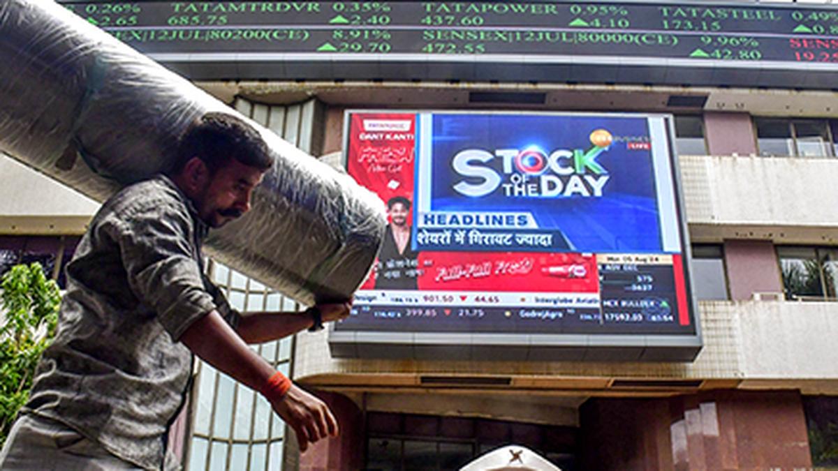 Sensex declines 219 points in early trade