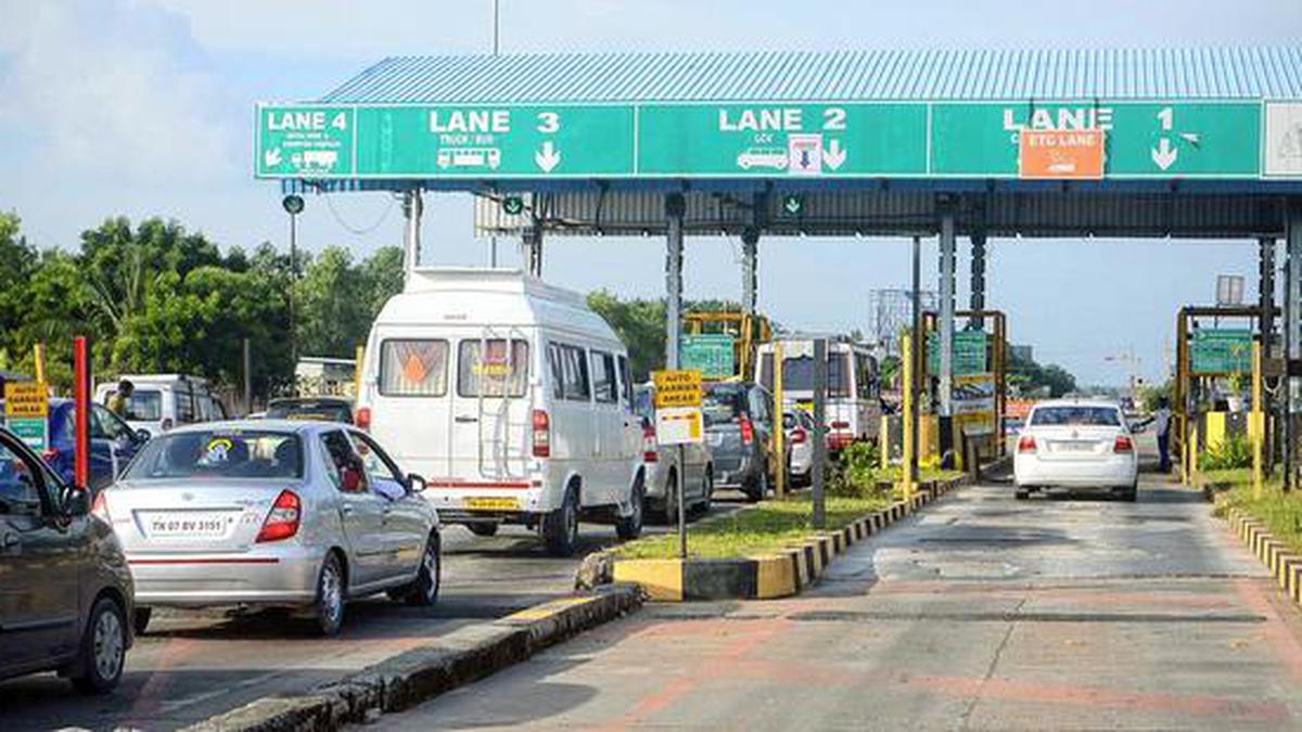 Summer travel pushes petrol sales by 10% in first half of May