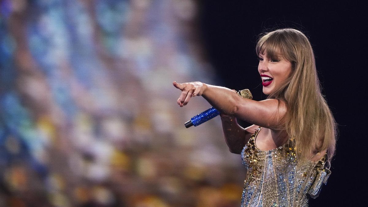 Taylor Swift regains control of her music, buys back first six albums
