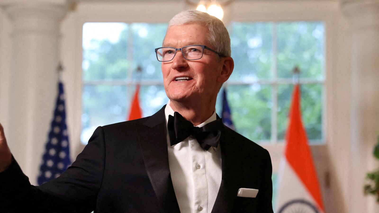 Tim Cook wants to beat Meta at its own game, Apple's smart glasses could be ready by 2027: Report | Mint