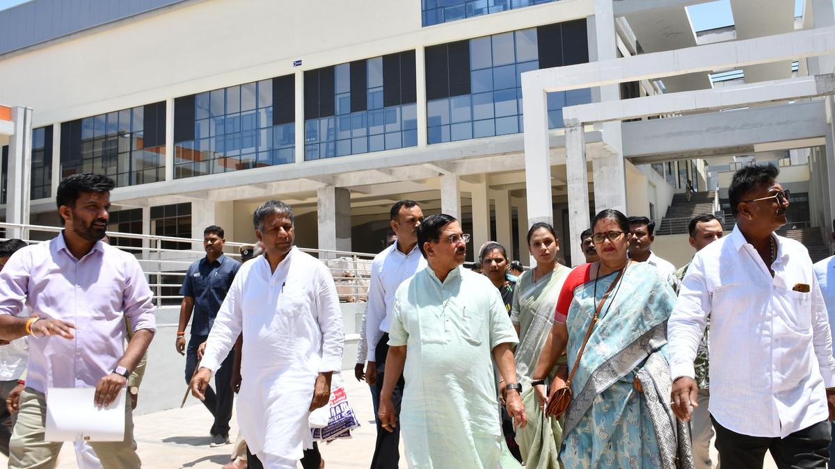 Union Minister directs officials to complete Hubballi sports complex in 5 months