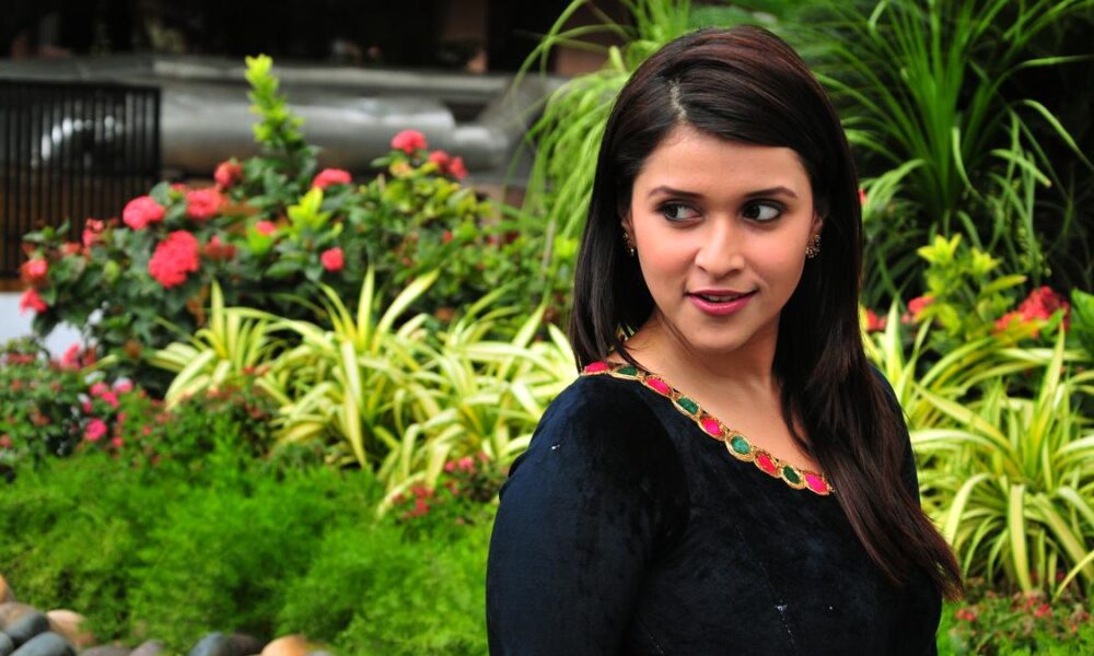 Actor Mannara Chopra’s father Raman Rai Handa passes away
