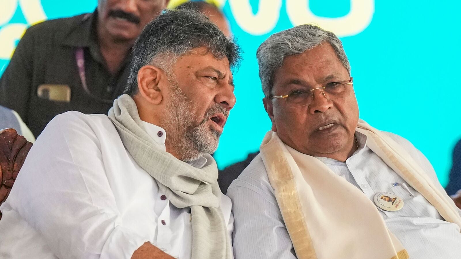 DK Shivakumar to be Karnataka CM? Congress MLA makes BIG claim; troubleshooter Randeep Surjewala to visit state tomorrow | Mint