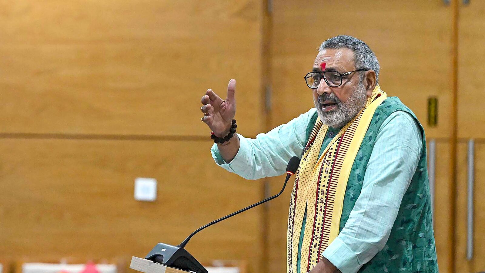 Giriraj Singh calls LoP Rahul Gandhi ‘useless person’ amid Bihar visit, says ‘his tongue is like Pakistan' | Mint