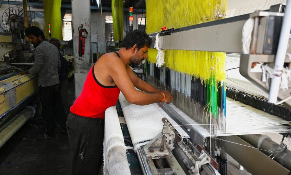 Government urged to address structural issues faced by the textile and apparel sector