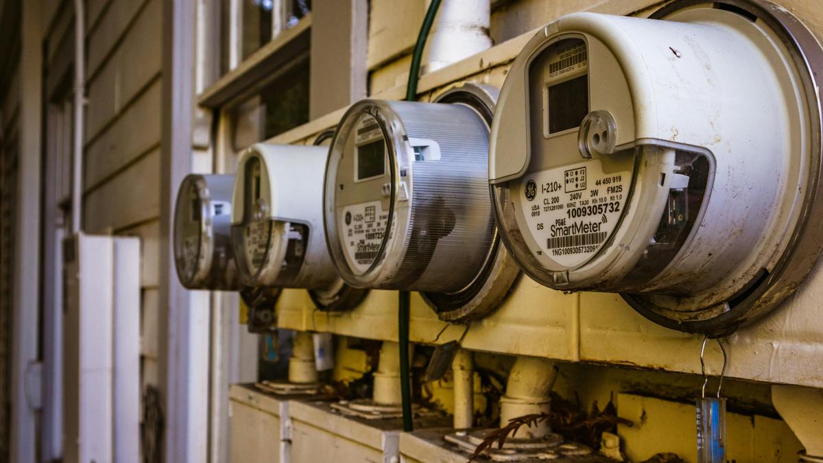 How do electric meters read your bills?