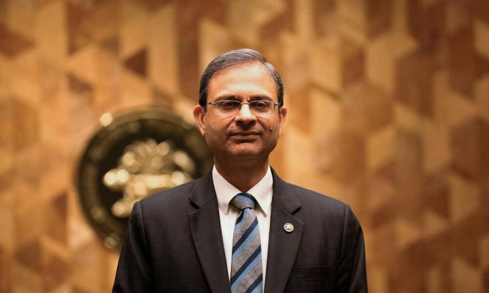 RBI cuts CRR by a steep 1%, to unlock ₹2.5 lakh crore to bank funds by December