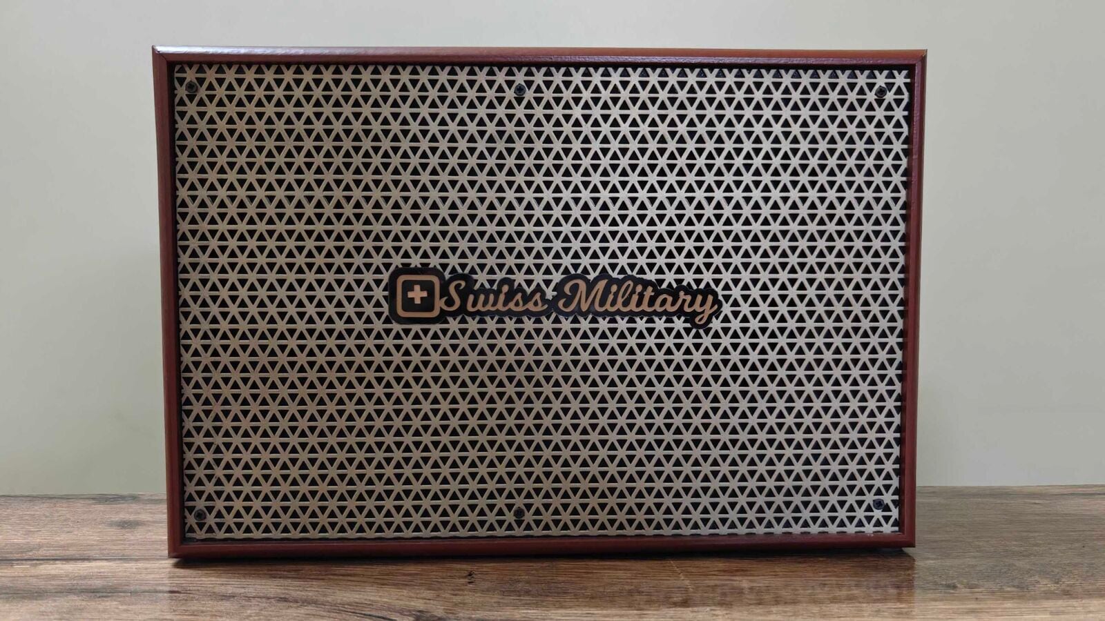 Swiss Military Retro 2.0 review: This speaker looks like a classic radio—and almost sounds like one too | Mint