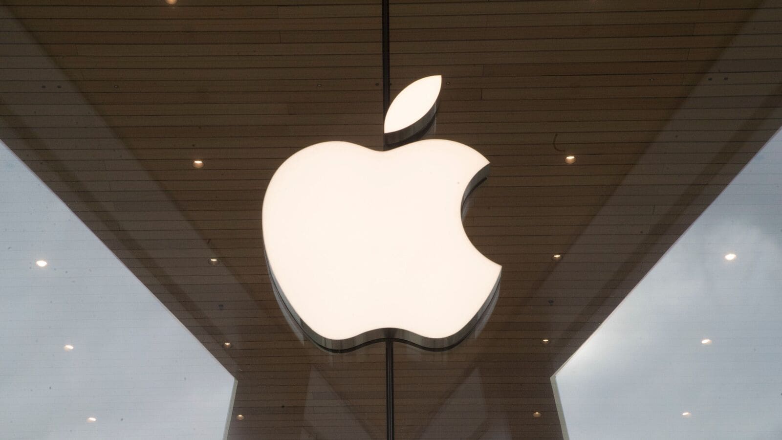 WWDC 2025: Apple could let developers use its AI models to build new features, says report | Mint