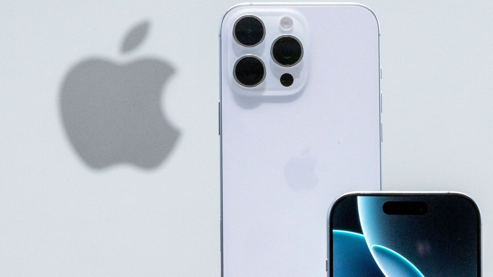 iPhone 16 Pro and iPhone 16 Pro Max receive a MASSIVE discount on Flipkart: Check offer details | Mint