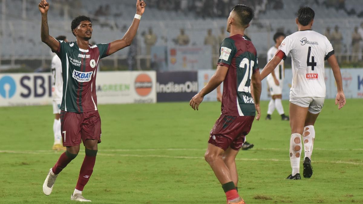 10-man Mohun Bagan gets the better of Mohd. Sporting