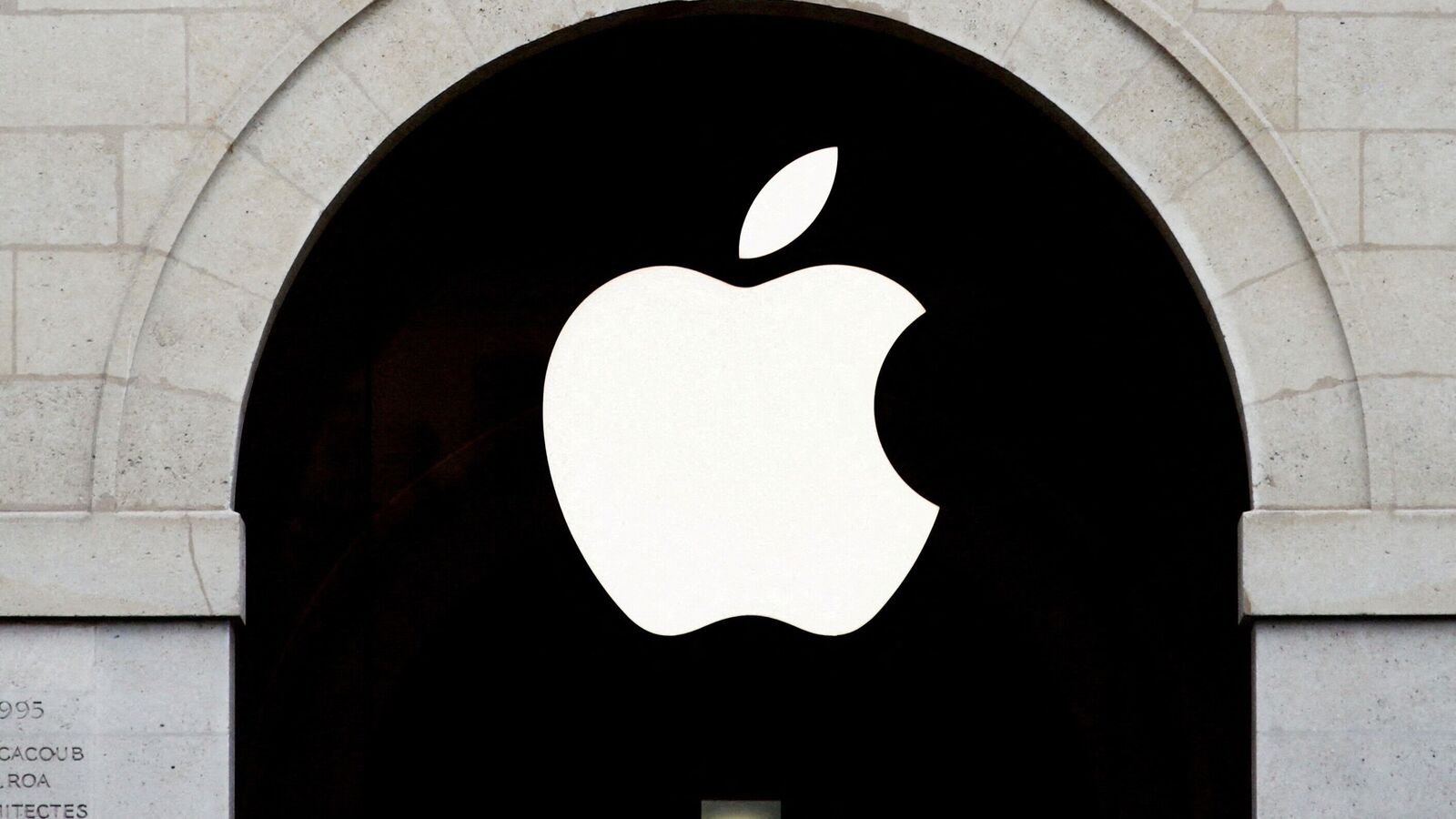 Code hints at Apple’s plans for generative AI support chatbot: What it could mean for users | Mint