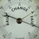 How does a digital barometer work?
