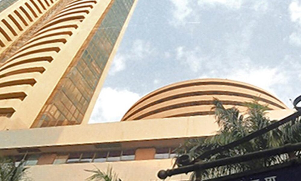 Markets trade lower after firm start, fresh foreign fund outflows dent sentiment