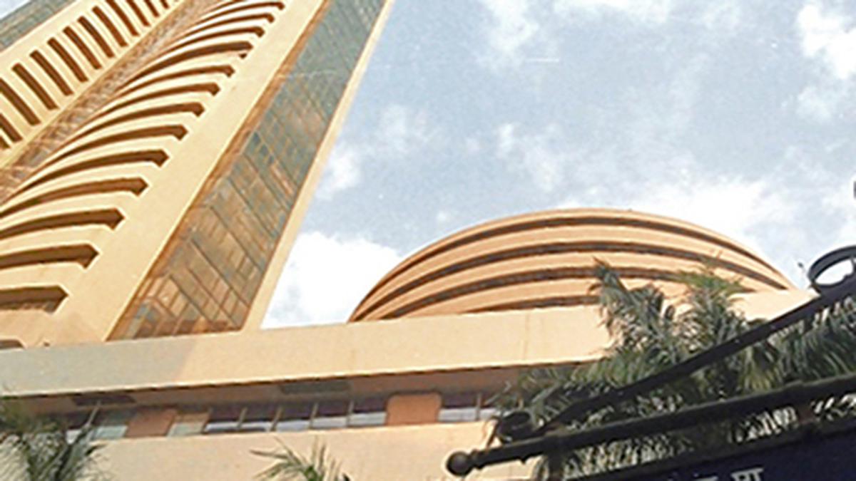 Markets trade lower after firm start, fresh foreign fund outflows dent sentiment