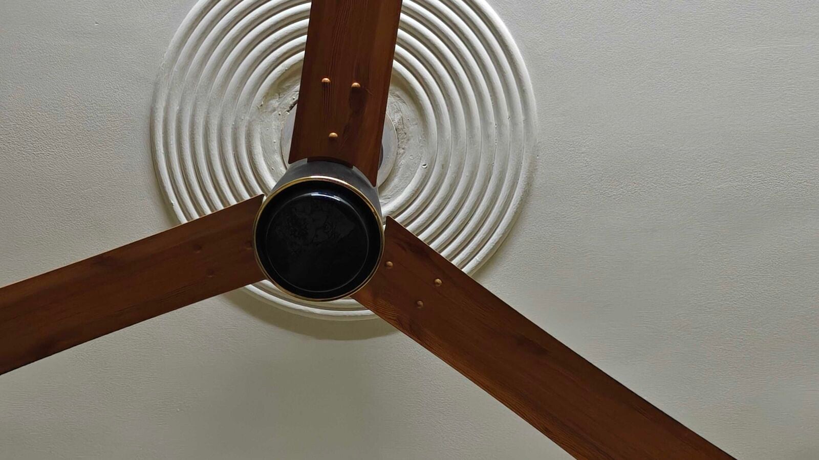 V Guard INSIGHT-G BLDC fan review: Cool performer with a premium look | Mint